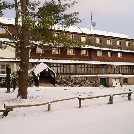 Hotel Maxov 3*